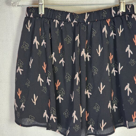 Le Lis Black with Tonal Brown Cactus Fully Lined Poly Span Shorts Macy's Size L - Picture 9 of 16
